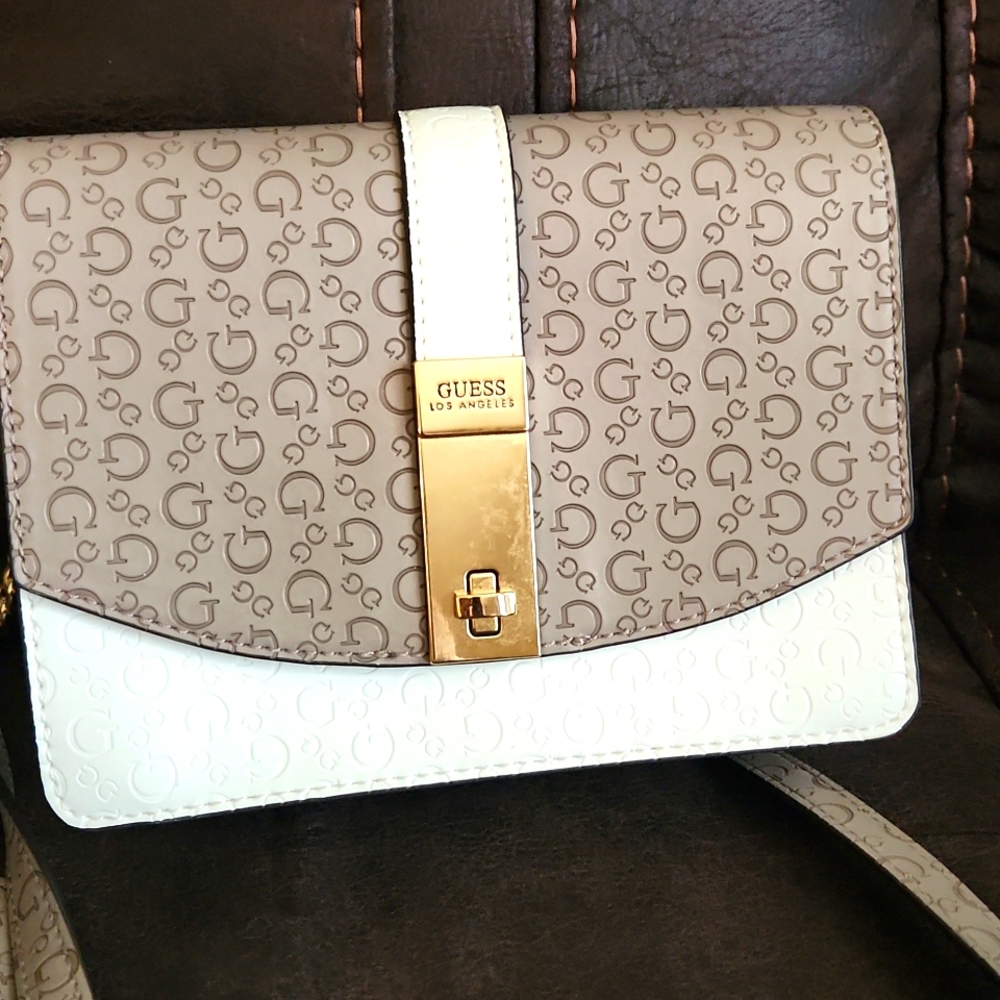 Womens guess purse
